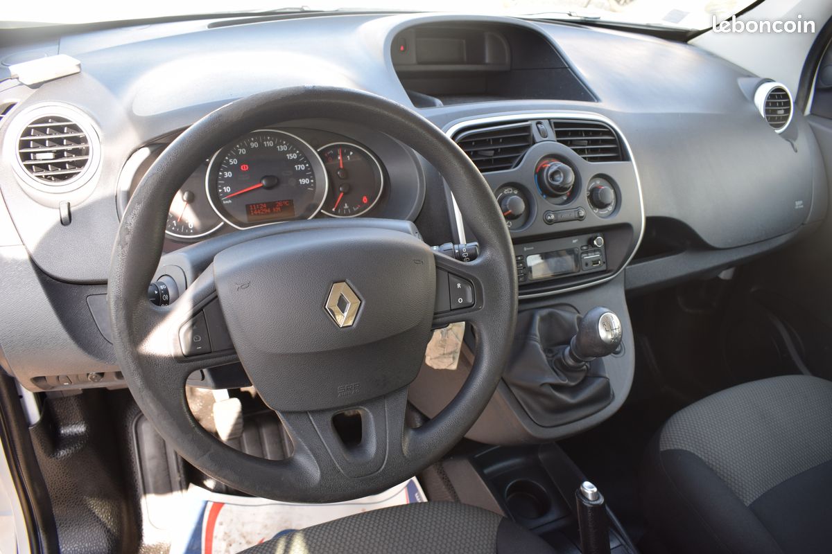 Renault kangoo maxi 1.5dci 110 cabine approfondie 5 places camera (image 9)