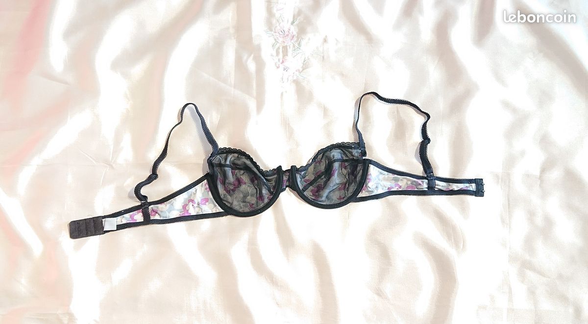 Soutien-gorge Rembourré Taille 95B - Occasion En Très Bon état, Couleur Multicolore