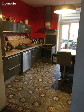 Maison de ville de 5 pieces de 160m2 avec jardin et garage