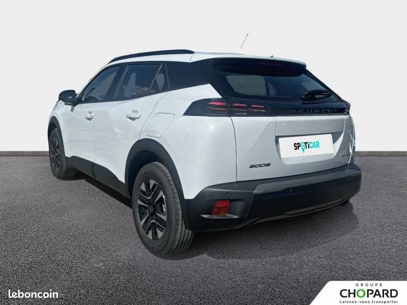Peugeot 2008 Hybrid 110 e-DCS6 Edition (image 8)