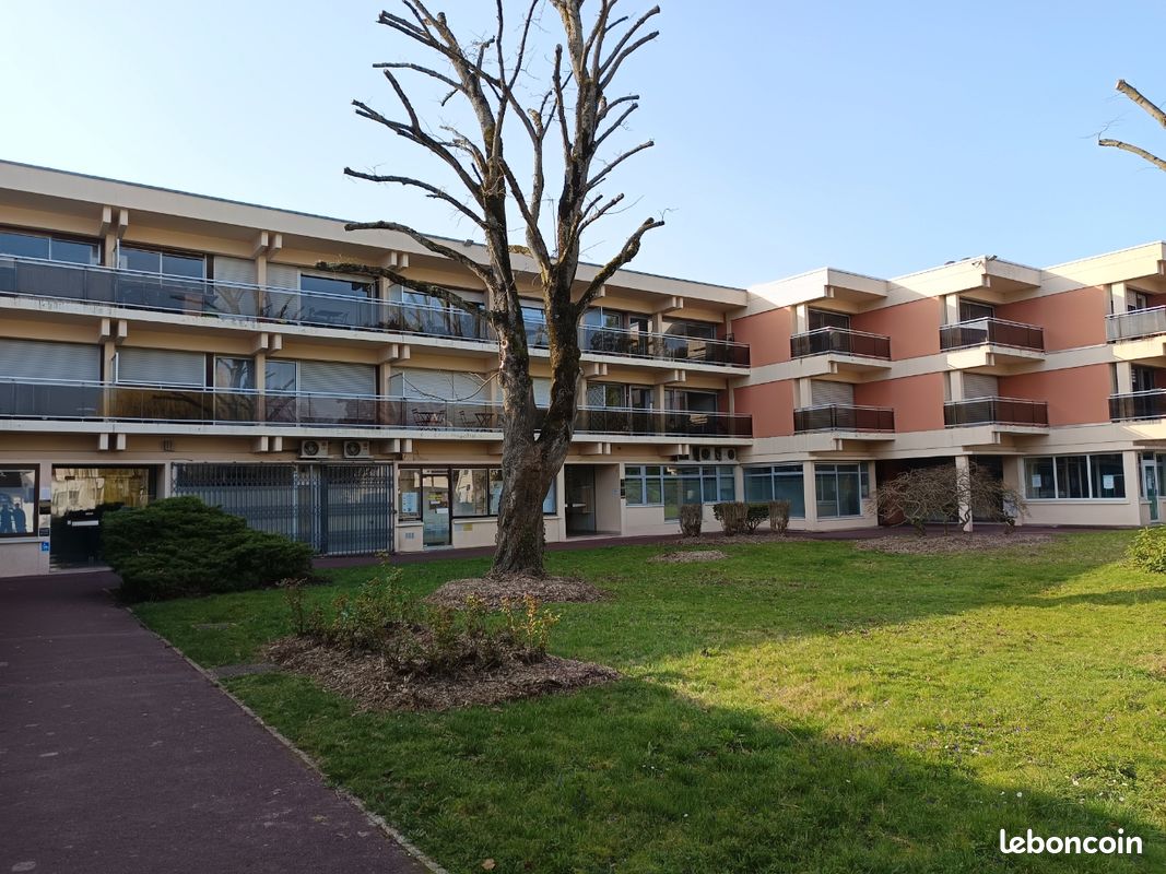 Appartement 3 pièces 82 m² · à Louvres · 82 m² · 200 000 €
