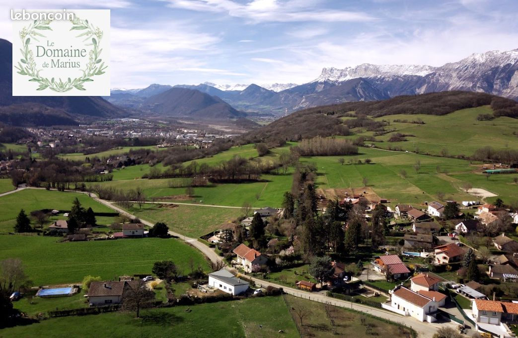 Terrains viabilisés à Jarrie le Haut - Emplacement idéal · 230 000 €