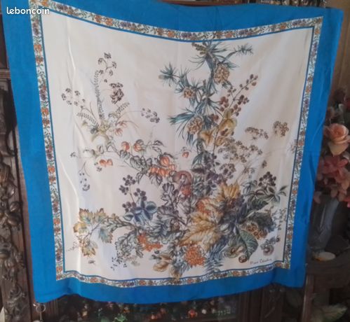 Foulard Vintage En Soie Pierre Cardin - Occasion