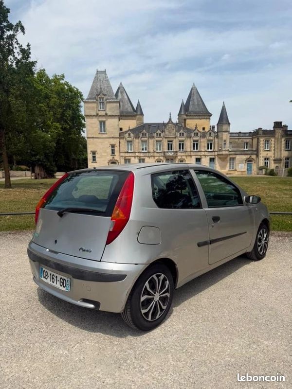 Fiat Punto 1.2 i 60 Clim / kit distribution neuf (image 3)