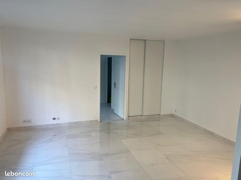 Appartement a louer bussy-saint-georges - 2 pièce(s) - 50 m2 - Surfyn