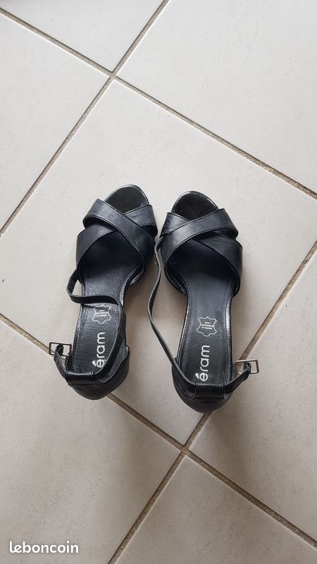 Sandales cuir noir T38 petits talons MG13 (image 2)