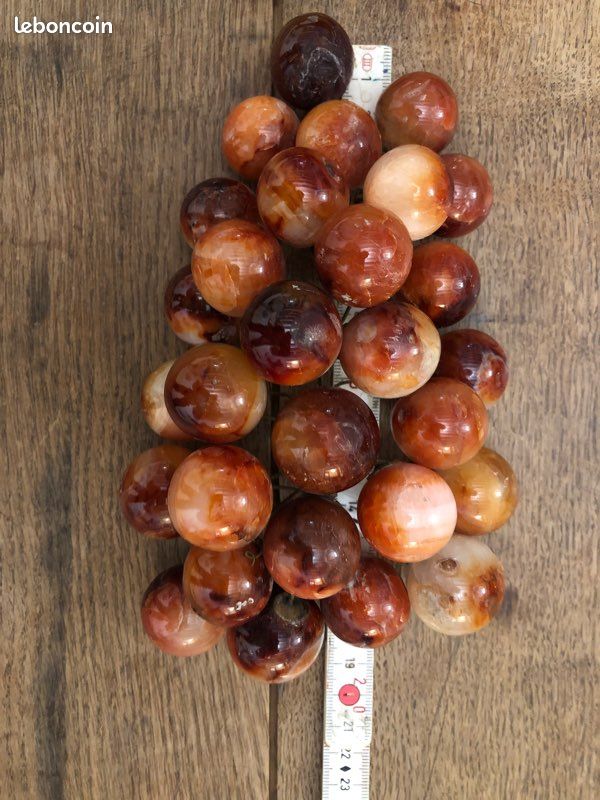 Grappe de raisin en pierre (image 4)