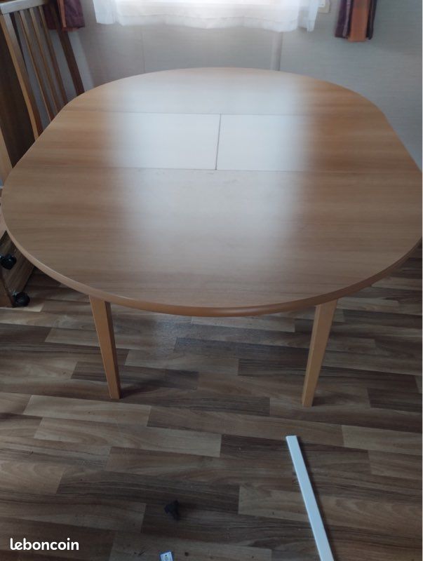 4 chaises plus table à rallonge (image 3)