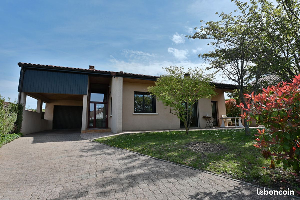 Maison 6 pièces 137 m² · à Romagnat · 137 m² · 380 000 €