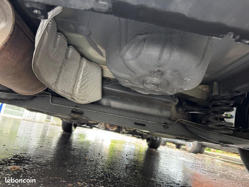 Renault CLIO IV 1.2 16V 75CH ESSENCE CRIT AIR 1 (image 11)