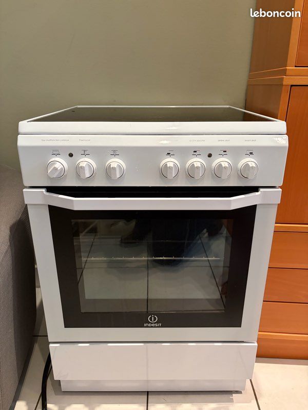 Four indesit (image 1)