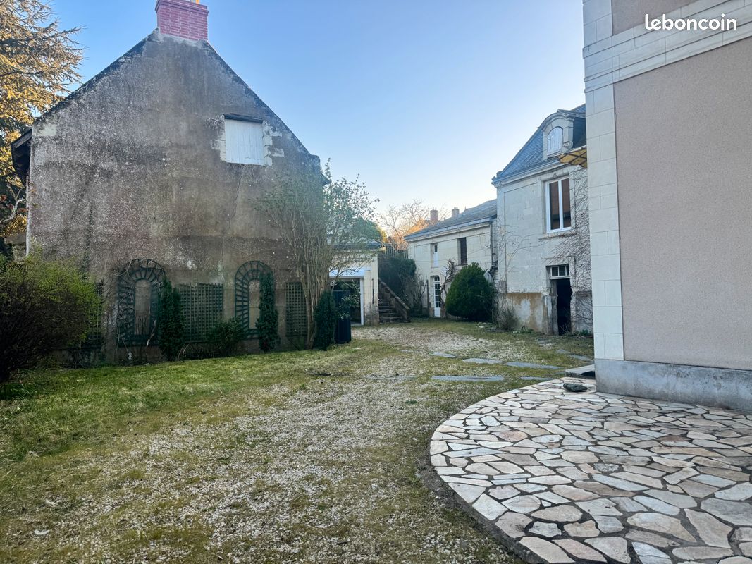 Maison 7 pièces 245 m² · à Rochefort-sur-Loire · 245 m² · 530 000 €