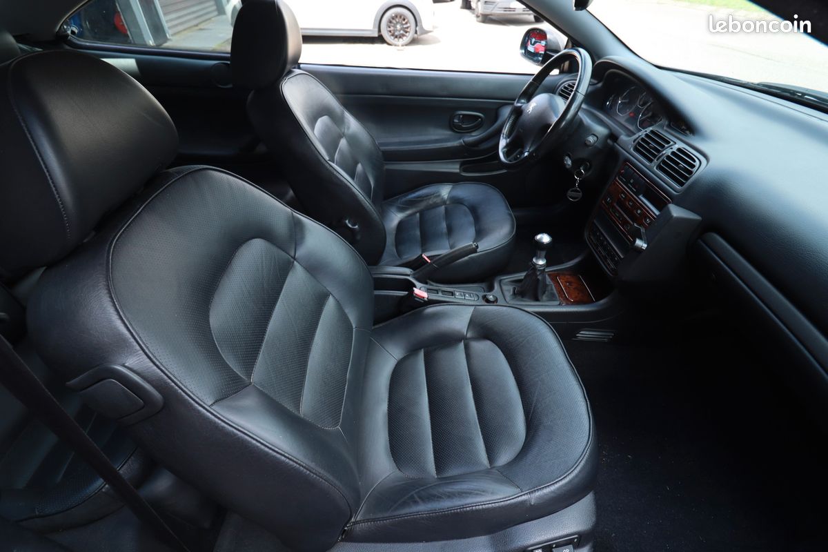 PEUGEOT 406 COUPE V6 3.0 195 Ch PACK CUIR SIEGES ELECTRIQUES (image 25)