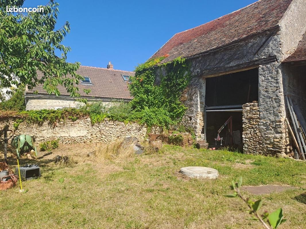 Maison 1 pièce 59 m² · à Saint-Escobille · 59 m² · 83 000 €