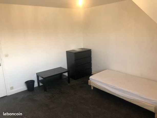 Chambre de disponible de suite pour 1 personne