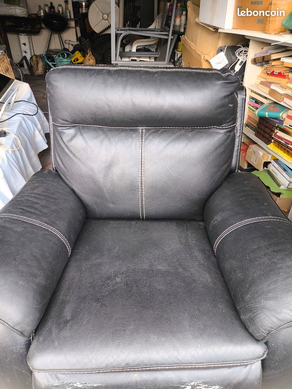 Fauteuil électrique en cuir noir (image 3)