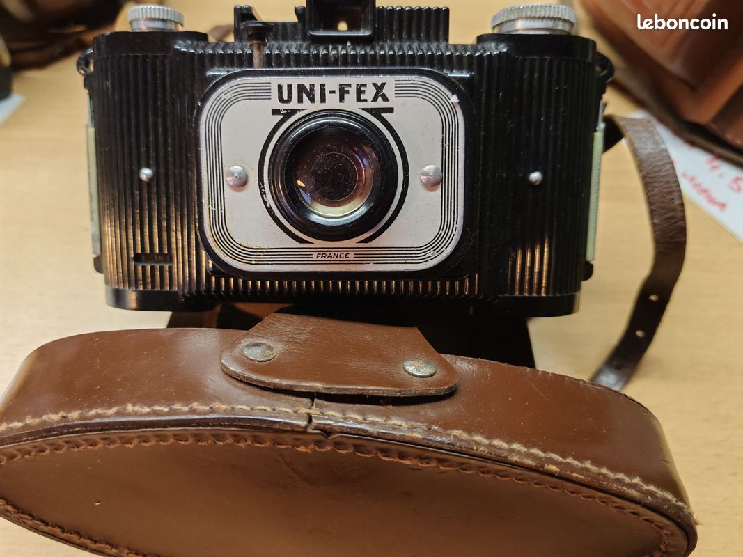 Appareil Photo Vintage FEX INDO SUPER-BOY En Bakélite Pour Film 127, Dans Sa Boîte D’origine