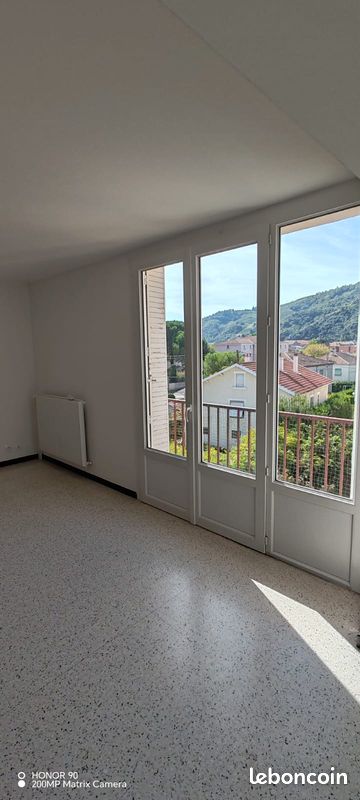 Appartement 4 pièces 72 m² · à Tournon-sur-Rhône · 72 m² · 740 €/mois