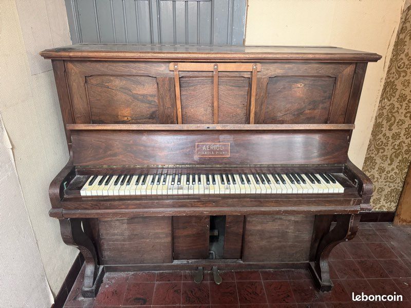 Piano traditionnel (image 1)