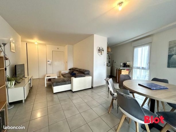 Appartement 4 pièces 77 m²