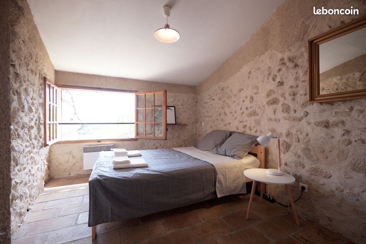 Maison 3 pièces 60 m² · à Vaugines · 60 m² · 800 €/mois