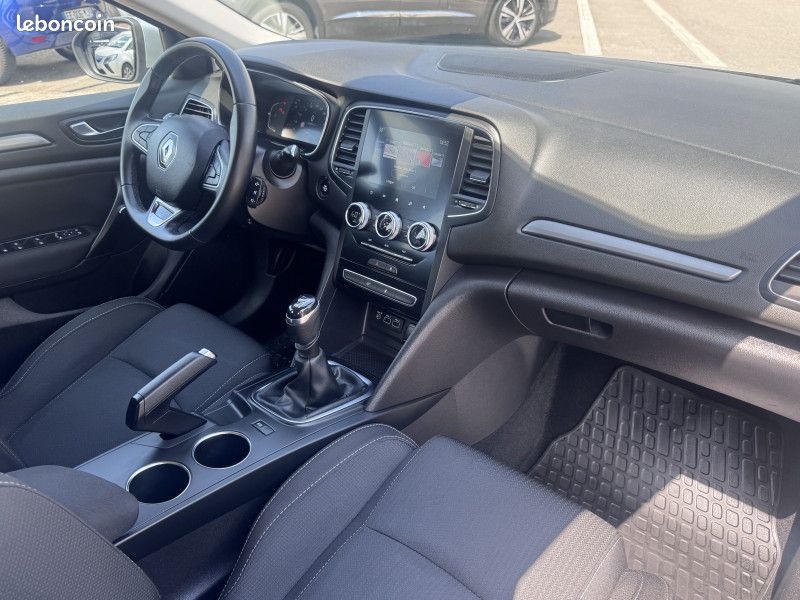 Renault MEGANE IV 1.5 BLUE DCI 115CH BUSINESS (image 17)
