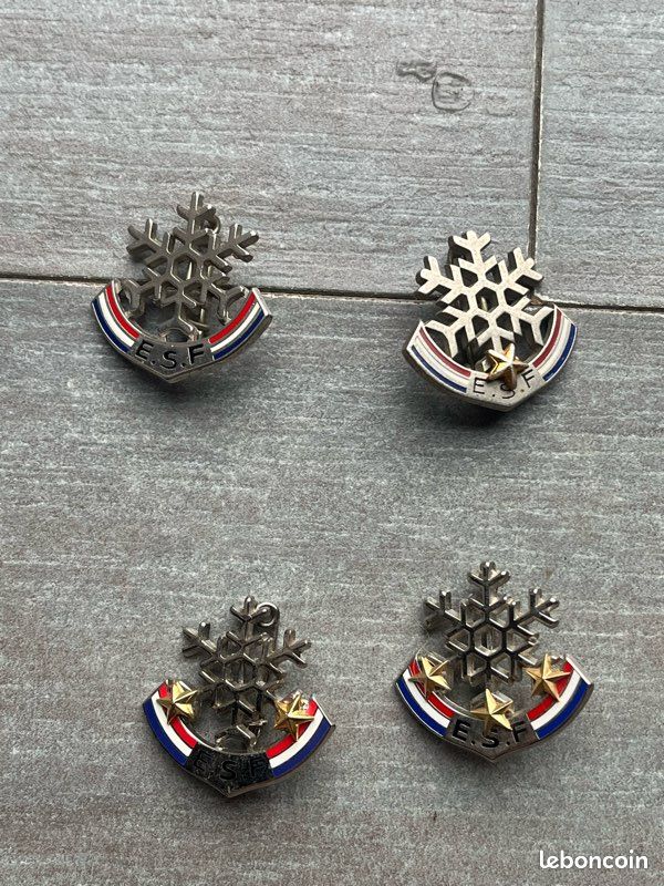 Lot De 3 Broches Et 1 Médaille - Occasion - Collection Vintage