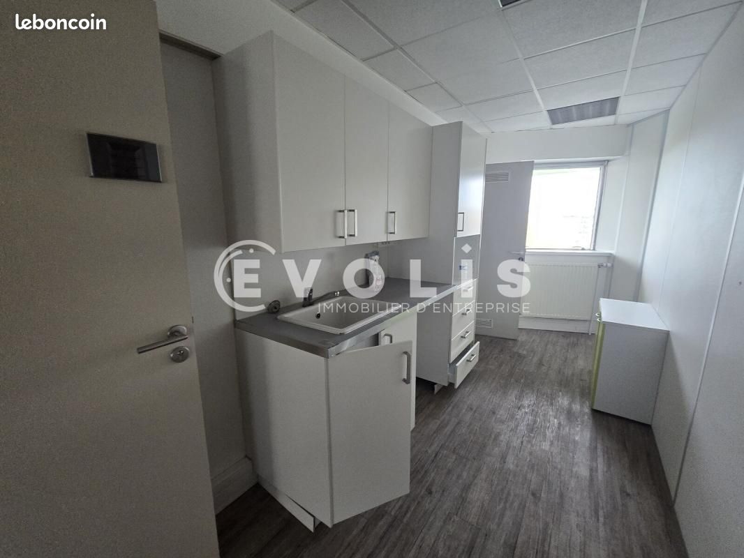 Bureaux 448 m² (image 16)