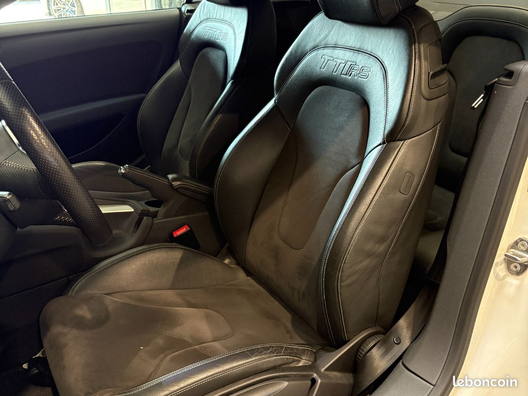 AUDI TT RS COUPE 2.5 TFSI 340 Quattro / BOSE / SIEGE CHAUFFANT / APPLE CARPLAY / ETAT IRREPROCHABLE (image 10)