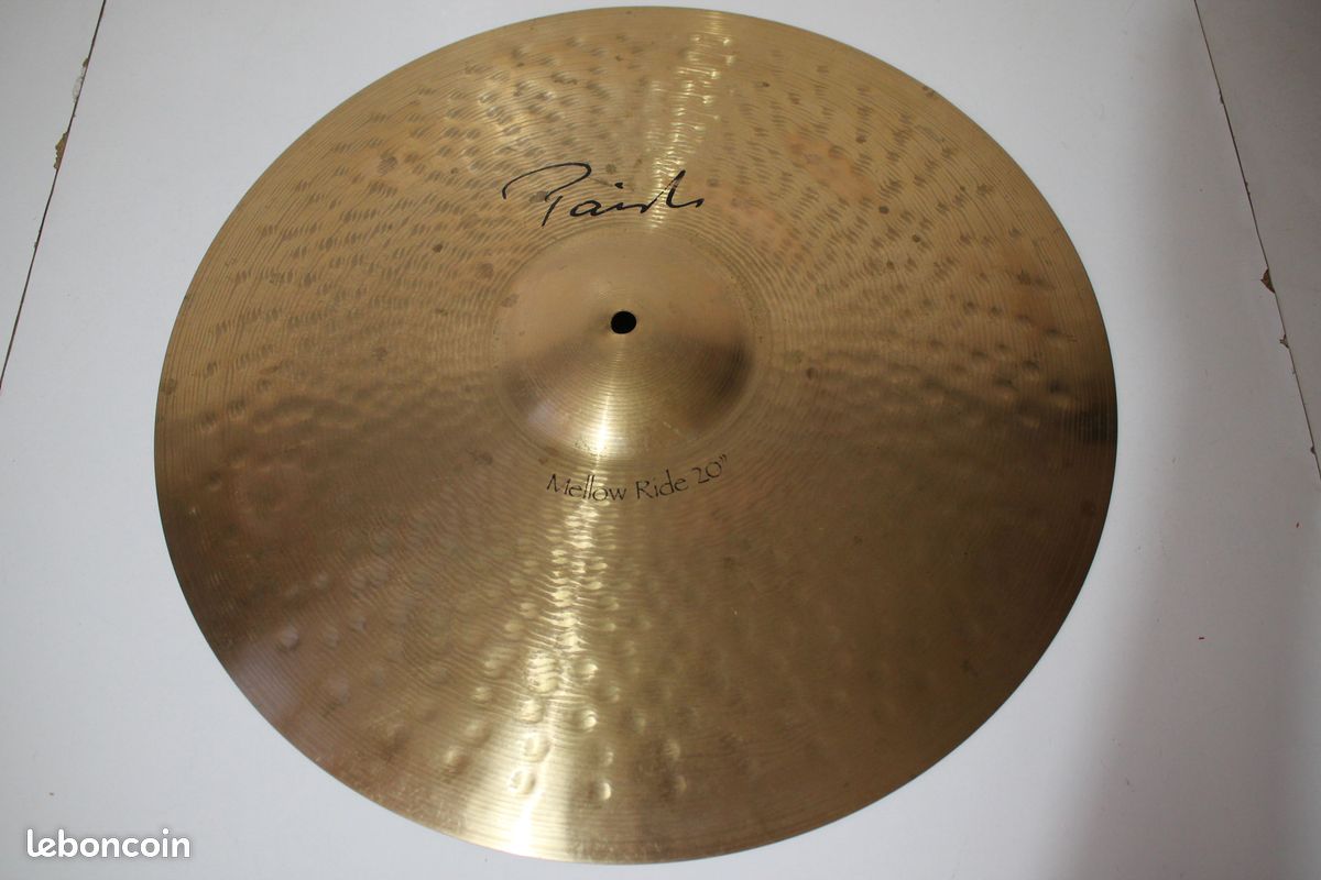 Paiste Signature Mellow Ride 20" (image 1)