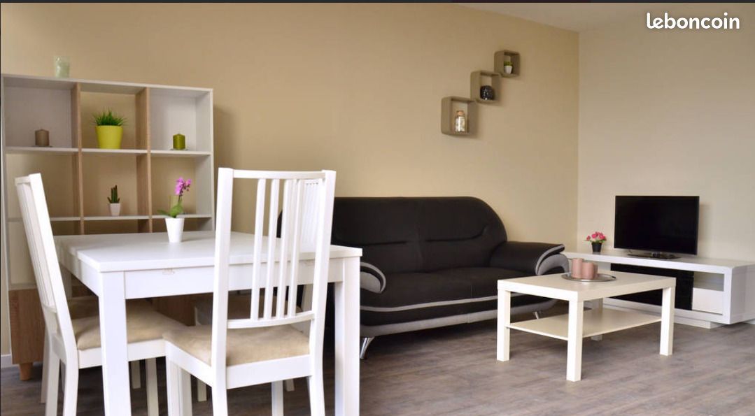 Appartement a louer noisy-le-grand - 1 pièce(s) - 100 m2 - Surfyn