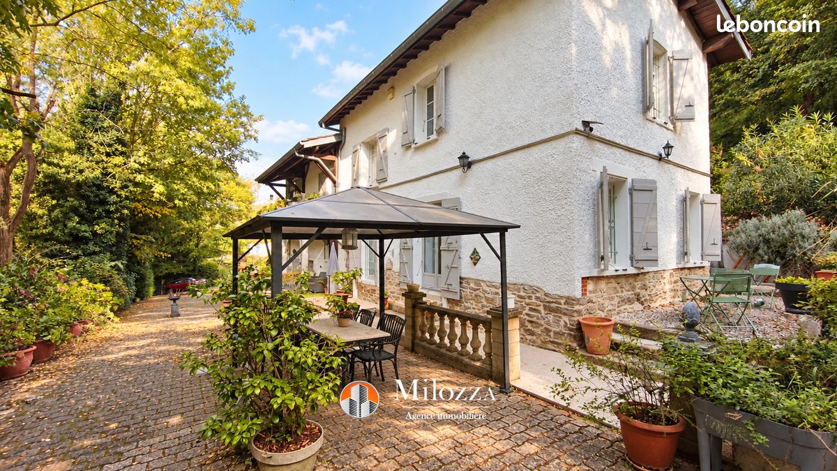 Maison 6 pièces 133 m² · à Septème · 133 m² · 453 000 €