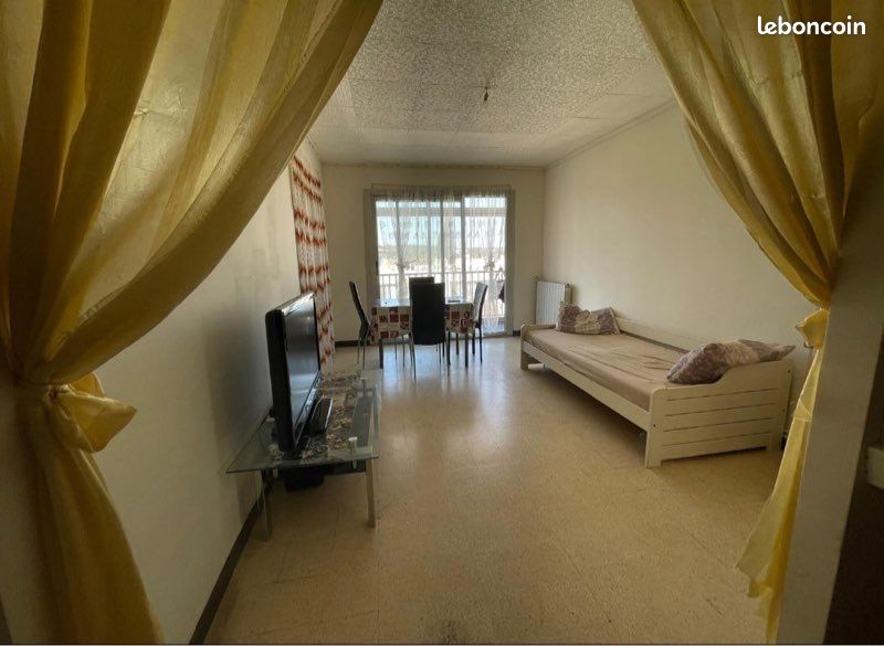 Appartement 4 pièces 70 m² · à Nîmes · 70 m² · 75 000 €