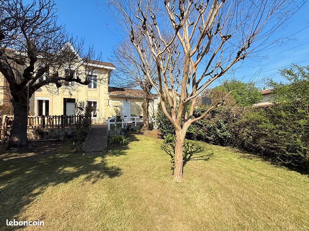 Maison 5 pièces 155 m² · à Saint-Émilion · 155 m² · 299 000 €