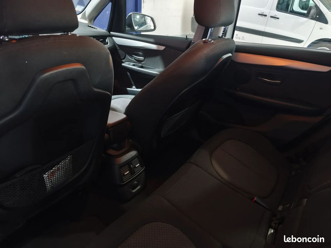 BMW 216d Série 2 ActiveTourer 216d Business Design 116ch - 2018 - 147 500 km - boite automatique - (image 20)