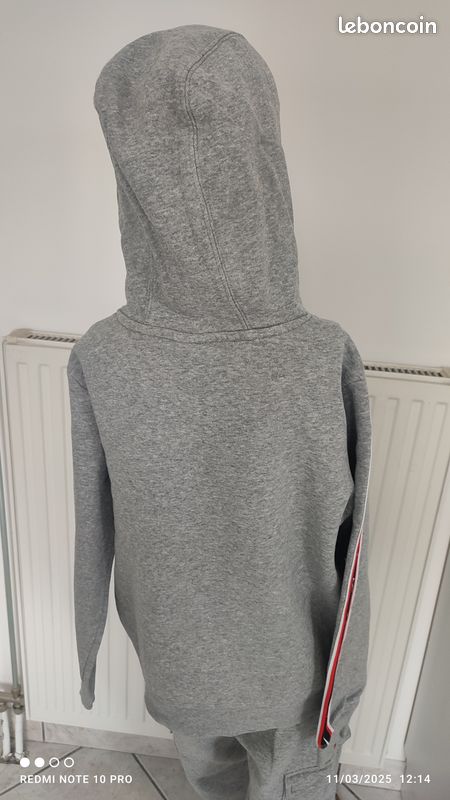 Sweat Brodé YD/Primark Gris Chiné Fille 11-12 Ans - Neuf Sans étiquettes, #selfie !