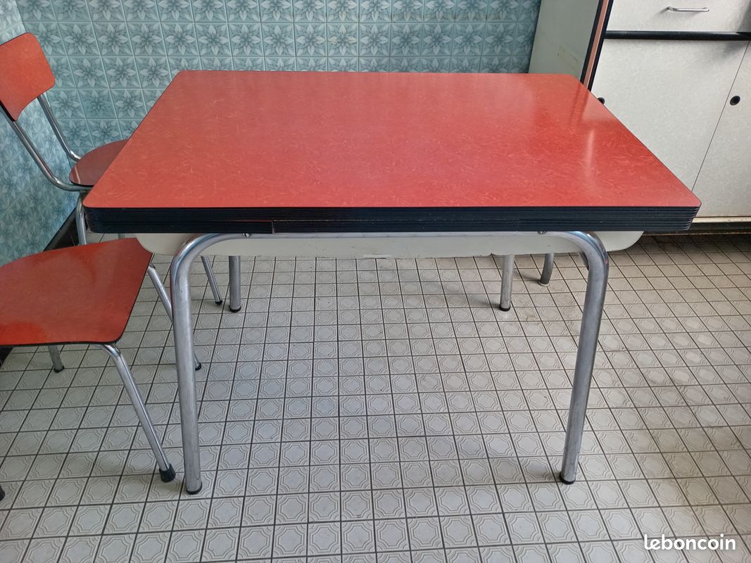 Cuisine vintage en formica (image 1)