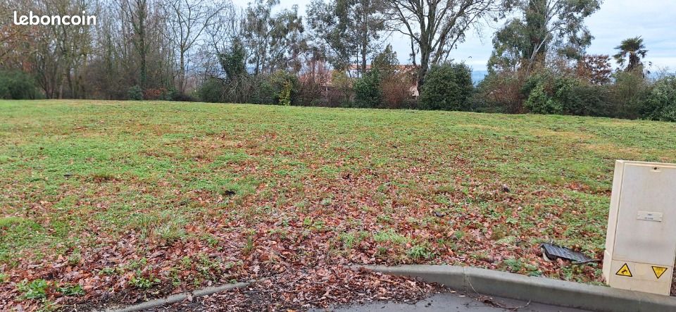 Terrain 1 141 m² L Isle Jourdain · à L'Isle-Jourdain · 120 000 €