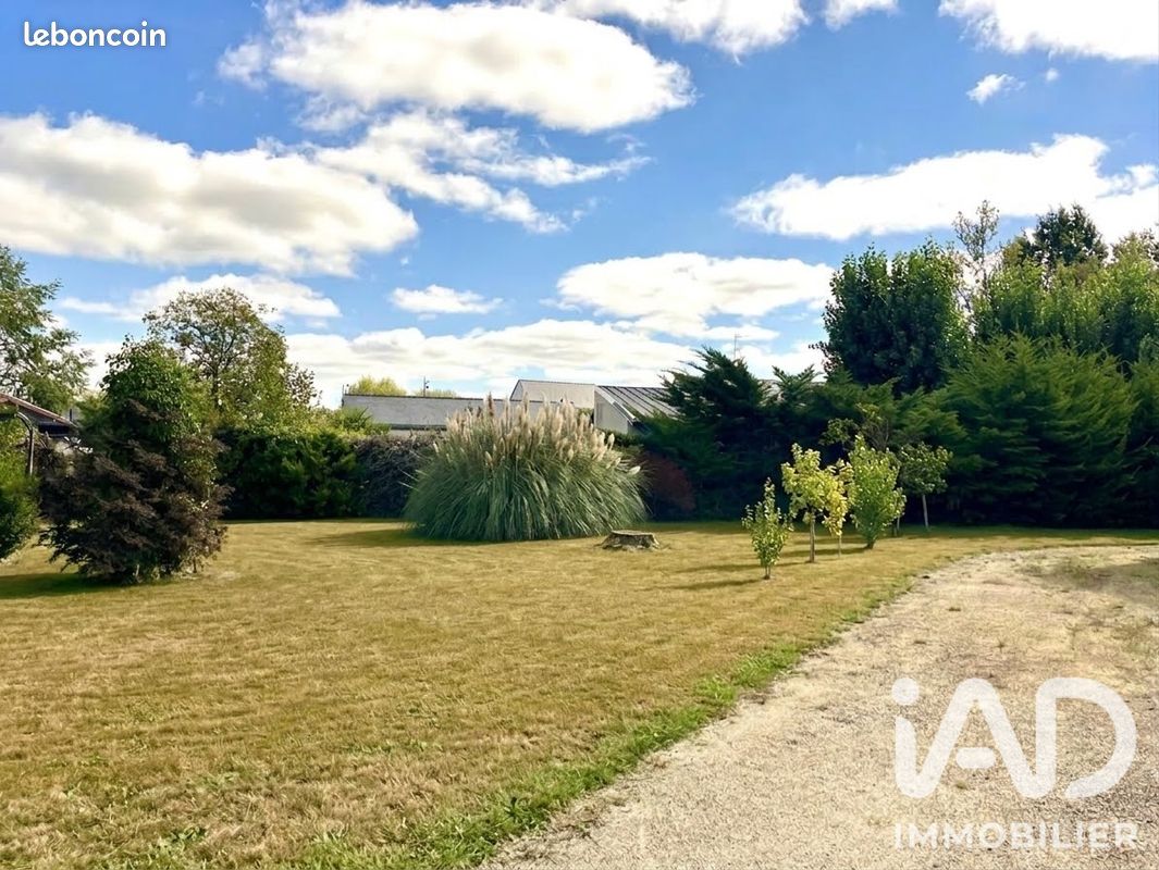 Terrain 404 m² · à Saint-Mars-du-Désert · 404 m² · 109 000 €