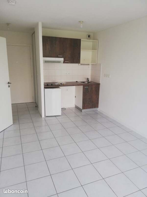 Appartement a louer - 2 pièce(s) - 34 m2 - Surfyn