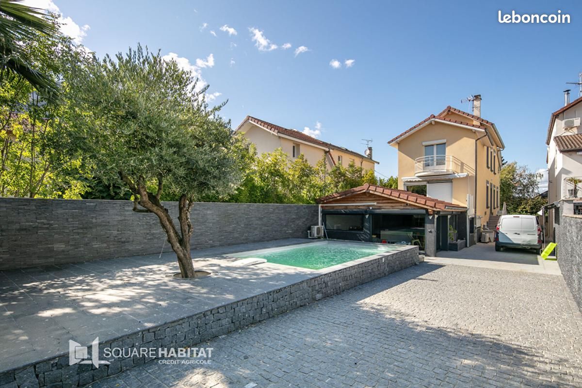 Maison 6 pièces 190 m² · à Fontaine · 190 m² · 375 000 €