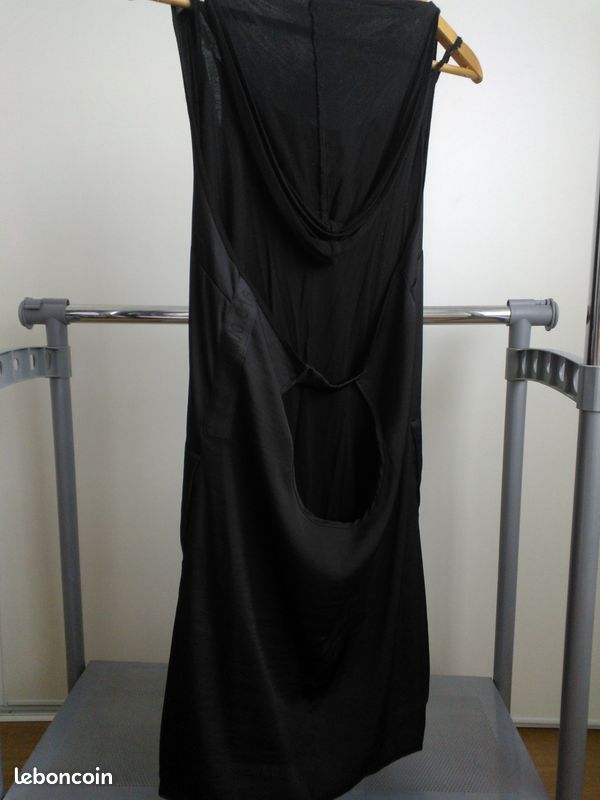 Robe (image 2)