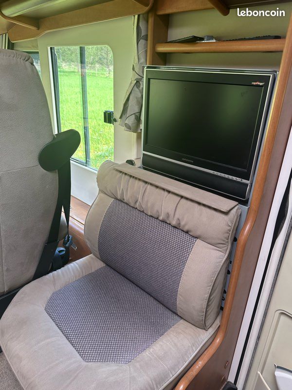 Camping car Carthago Chic C Line 47 poids lourd (image 5)