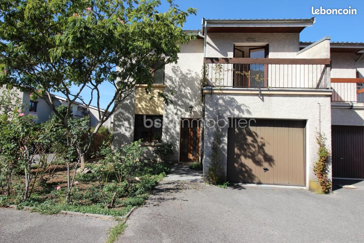 Maison 6 pièces 113 m² · à Poisat · 113 m² · 330 000 €