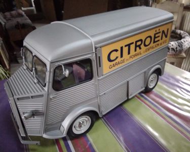 Altaya 1:43 – Citroën Type H 1200 Kg Solex – La Route Bleue – Collection