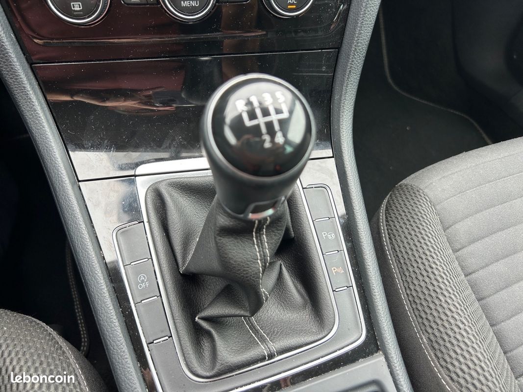 VOLKSWAGEN GOLF 1.2 TSI 85 BlueMotion Technology Edition Garantie 12 Mois (image 16)