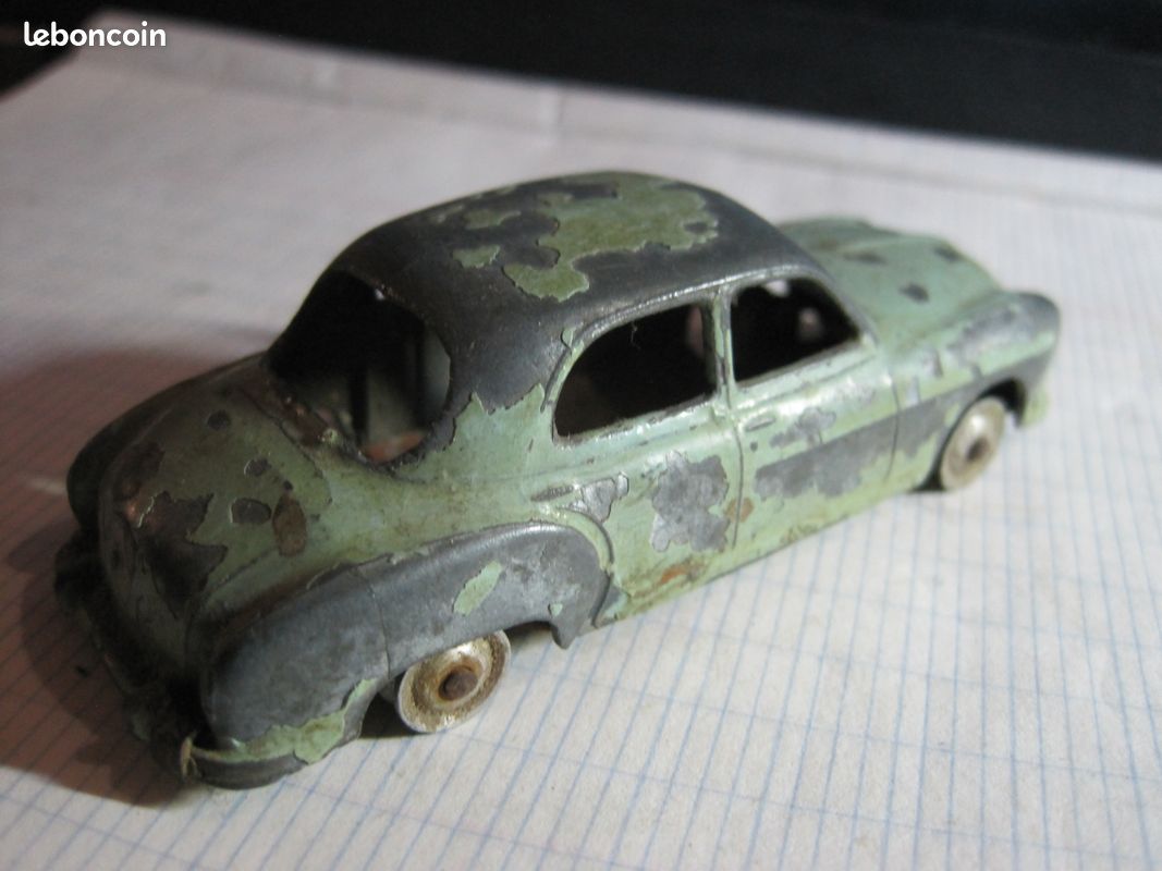 Ancienne voiture fregate renault cij dinky ? (image 2)