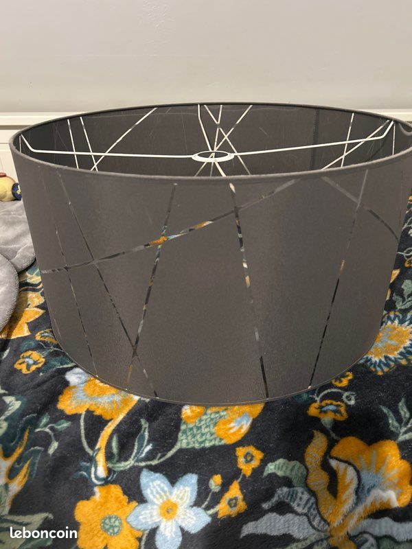 Lustre (image 1)