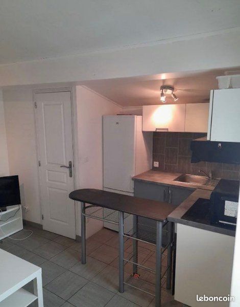 Appartement 1 pièce 18 m² · à Marseille · 18 m² · 550 €/mois