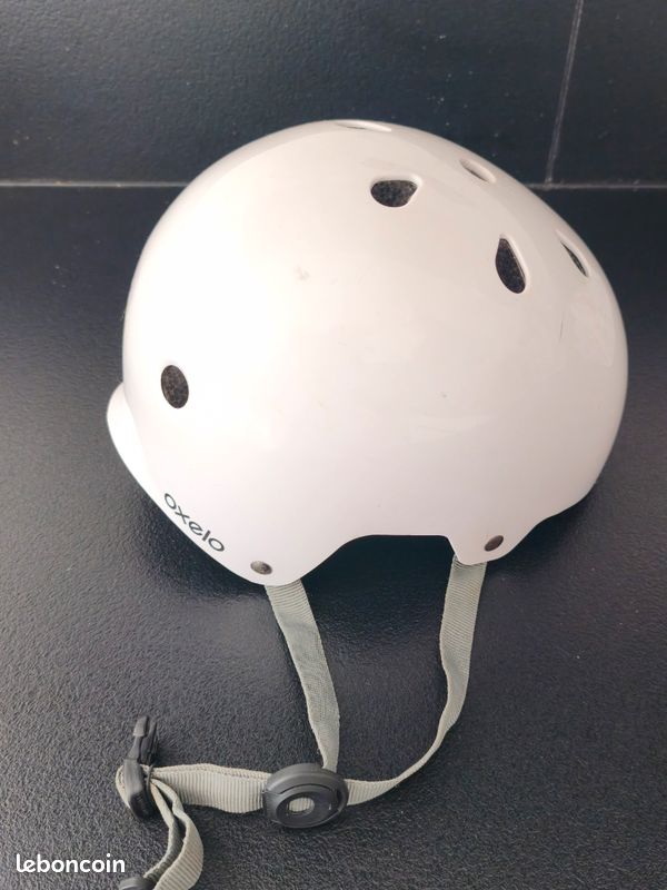 Lot De 2 Casques Enfants – PETZL Et Oxelo – Skateboard, Trottinette, Vélo